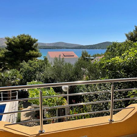 Apartments Villa Ra Žaborić Kültér fotó