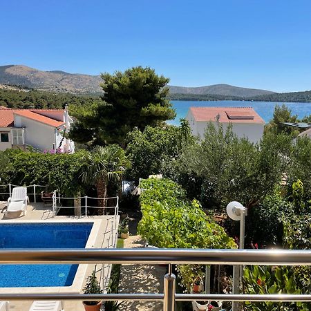Apartments Villa Ra Žaborić Kültér fotó