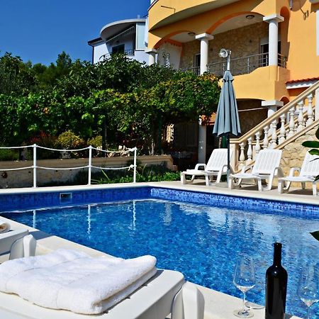 Apartments Villa Ra Žaborić Kültér fotó
