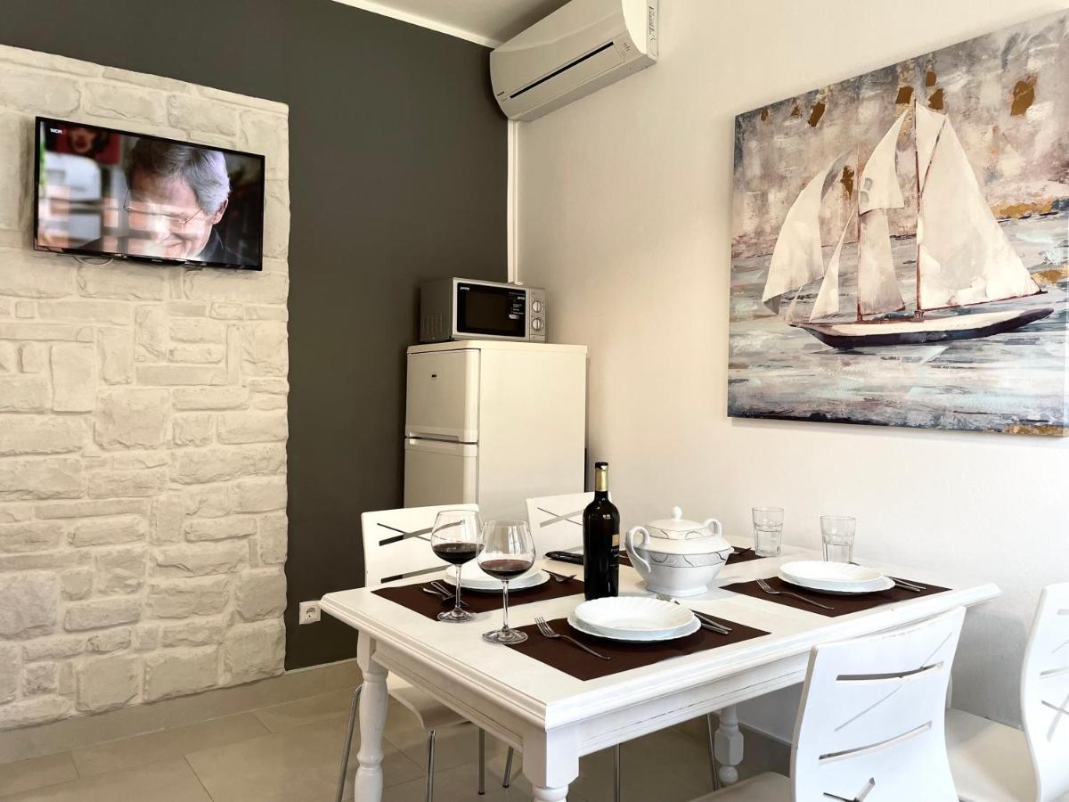 Apartments Villa Ra Žaborić Kültér fotó