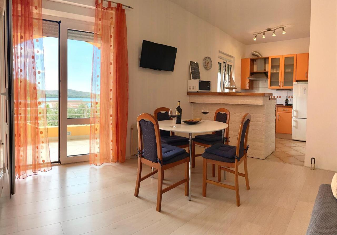 Apartments Villa Ra Žaborić Kültér fotó