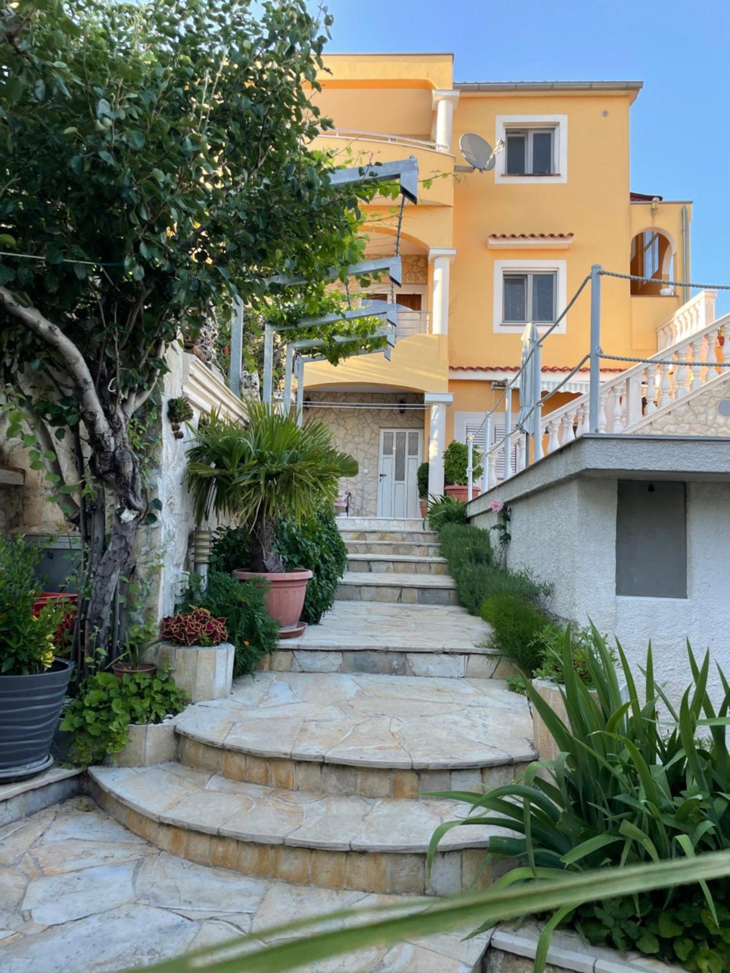 Apartments Villa Ra Žaborić Kültér fotó