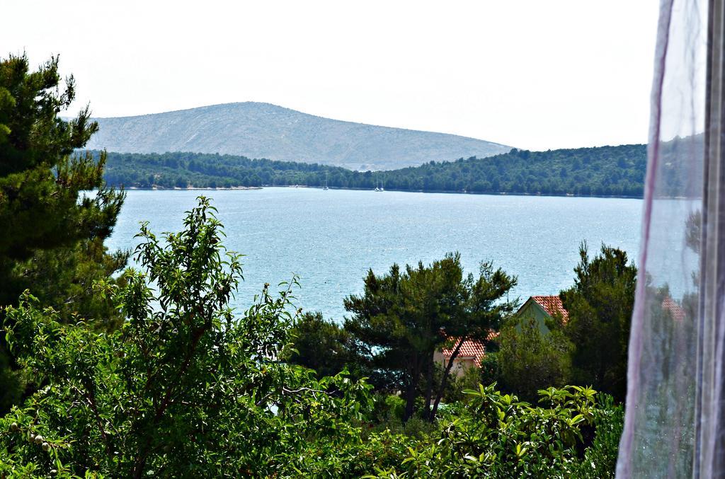 Apartments Villa Ra Žaborić Kültér fotó
