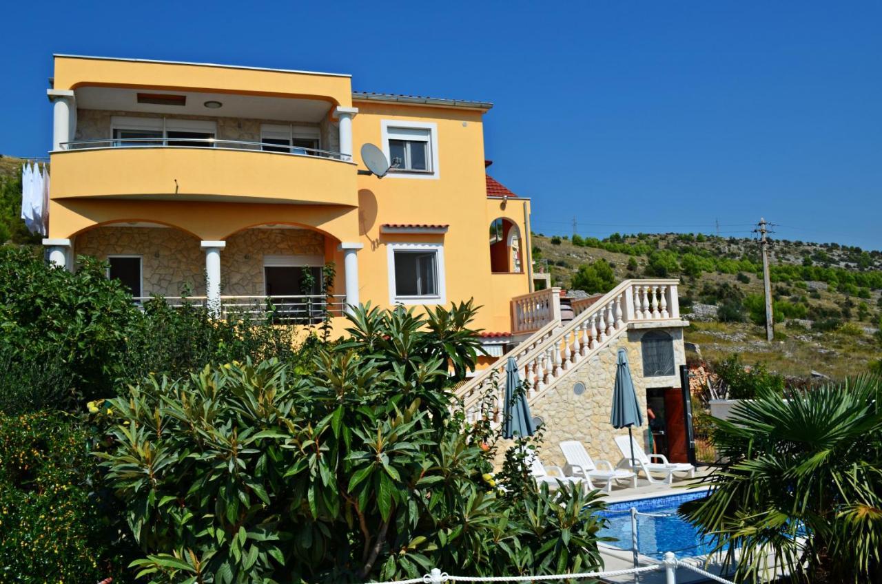 Apartments Villa Ra Žaborić Kültér fotó