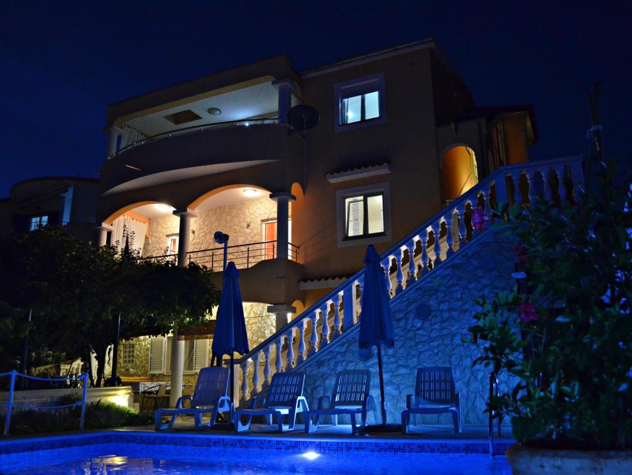 Apartments Villa Ra Žaborić Kültér fotó