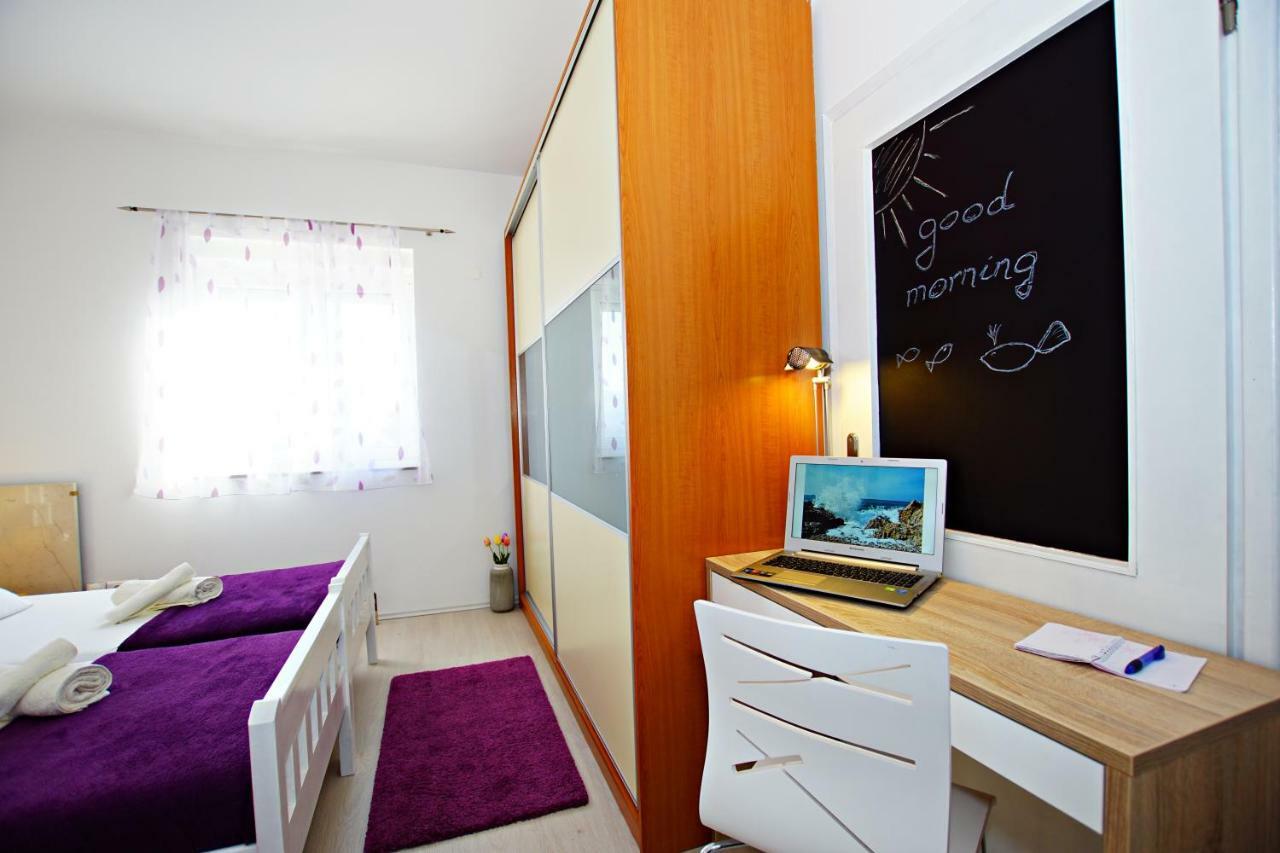 Apartments Villa Ra Žaborić Kültér fotó